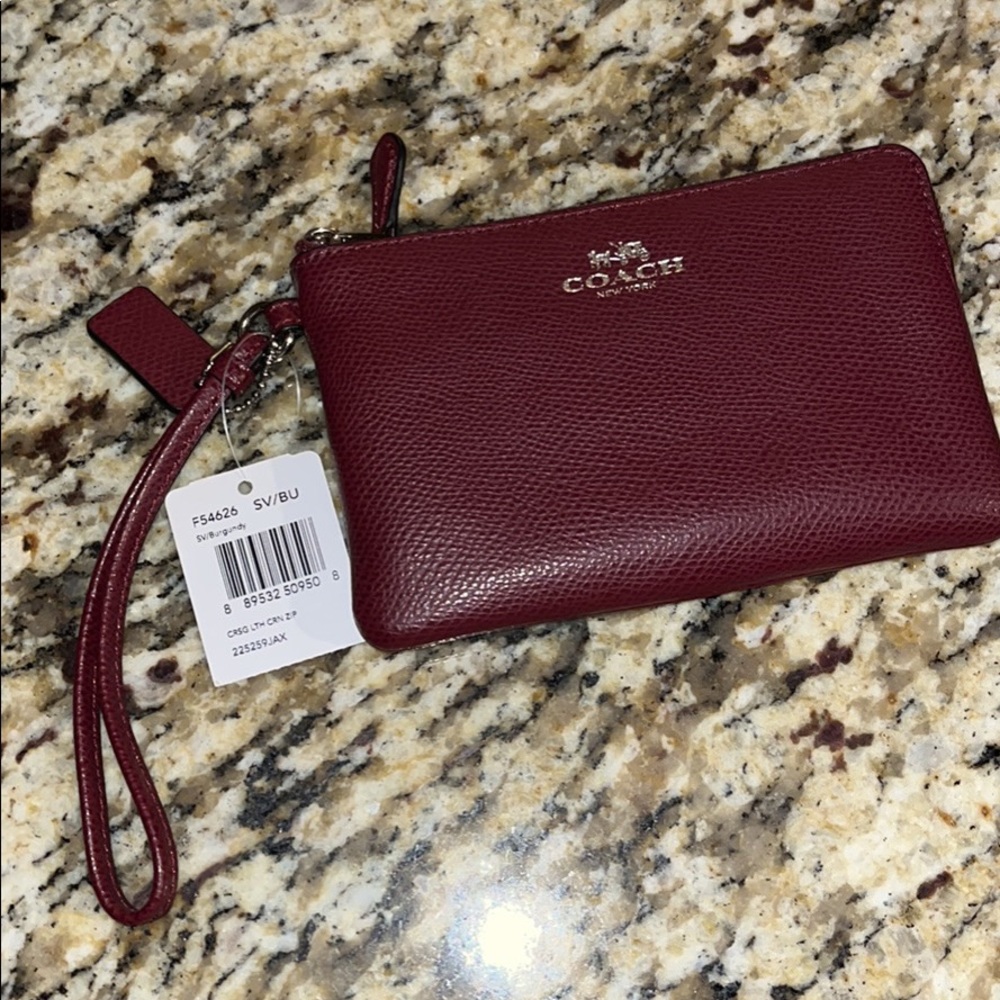 Coach cross grain leather wristlet - burgundy